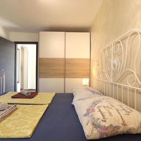 Holiday House "Laurus Garden" With Private Parking Medulin Dış mekan fotoğraf