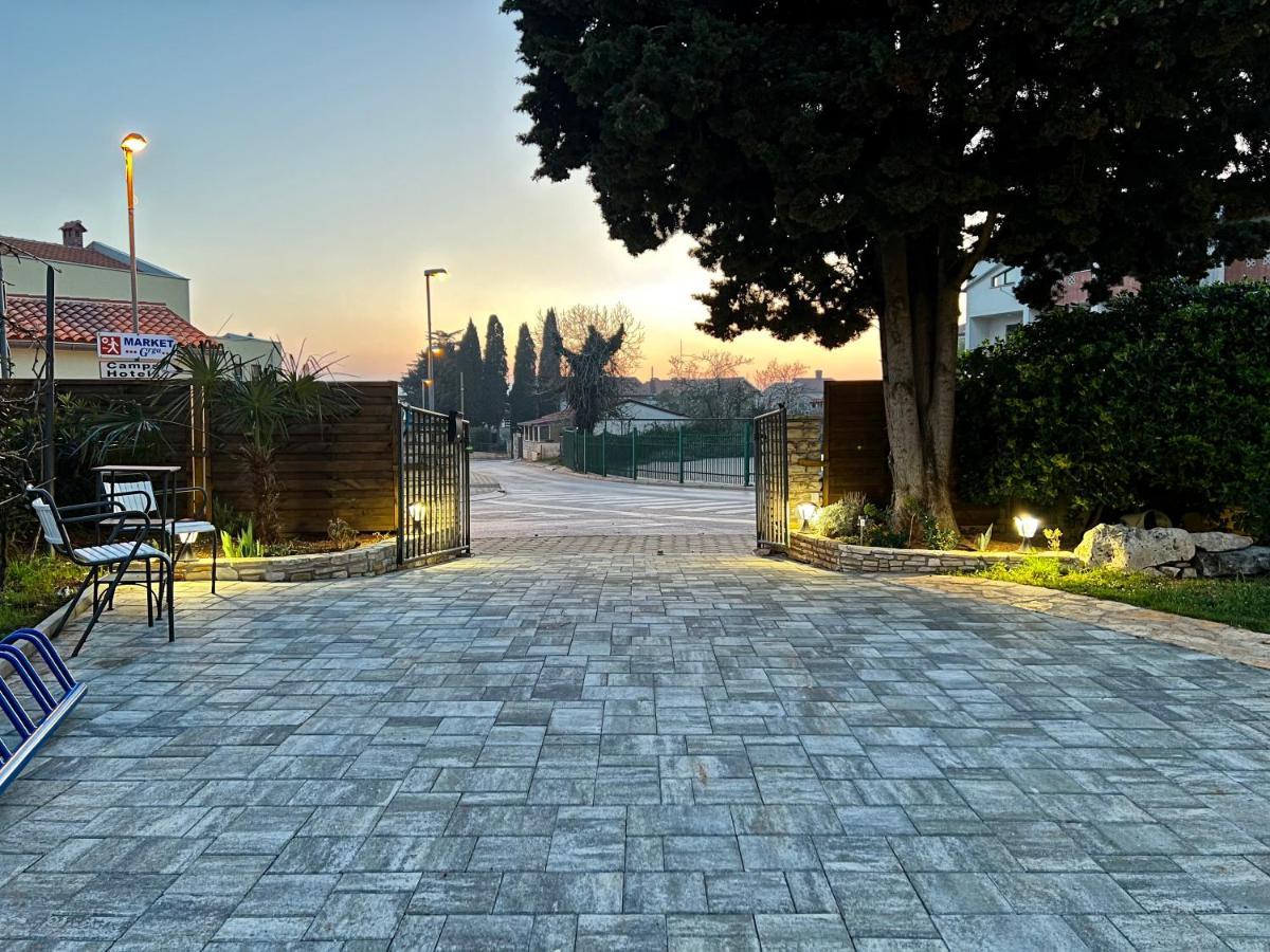 Holiday House "Laurus Garden" With Private Parking Medulin Dış mekan fotoğraf