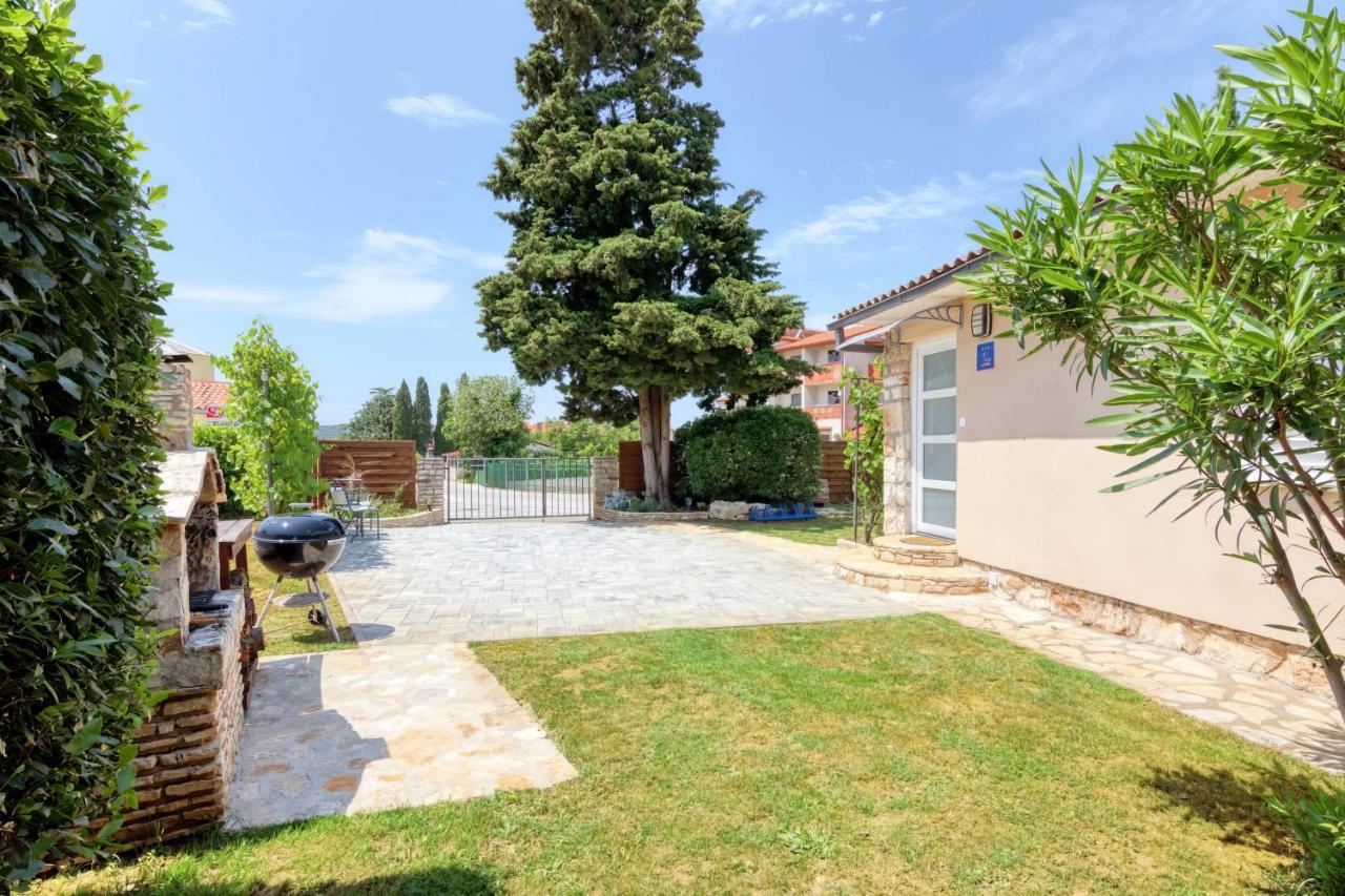 Holiday House "Laurus Garden" With Private Parking Medulin Dış mekan fotoğraf