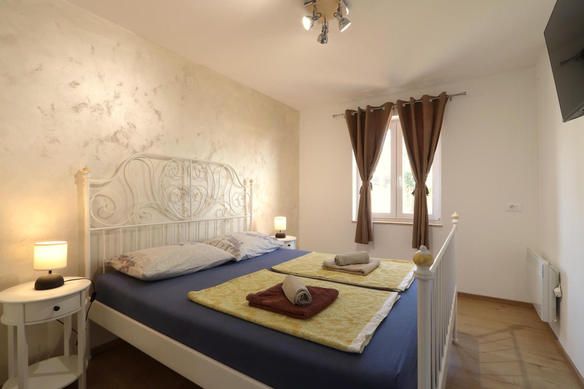 Holiday House "Laurus Garden" With Private Parking Medulin Dış mekan fotoğraf